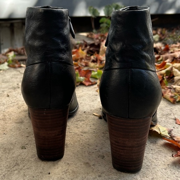 Cole Haan Black Cassidy ankle boots, size 10 - Picture 12 of 14